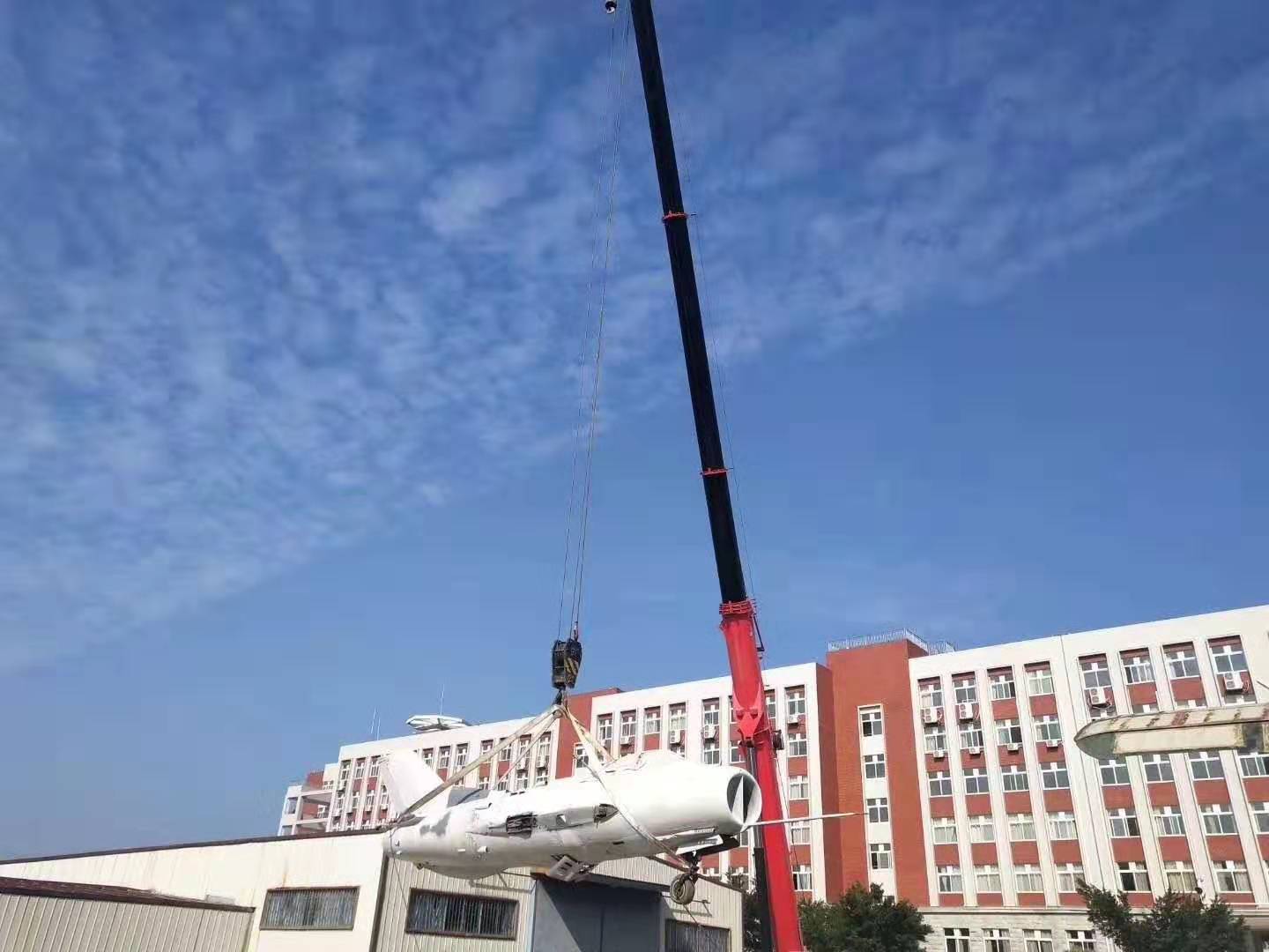 桂林吊車租賃